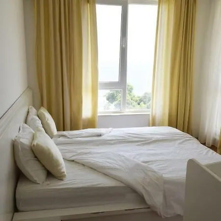 Apartment Byla White